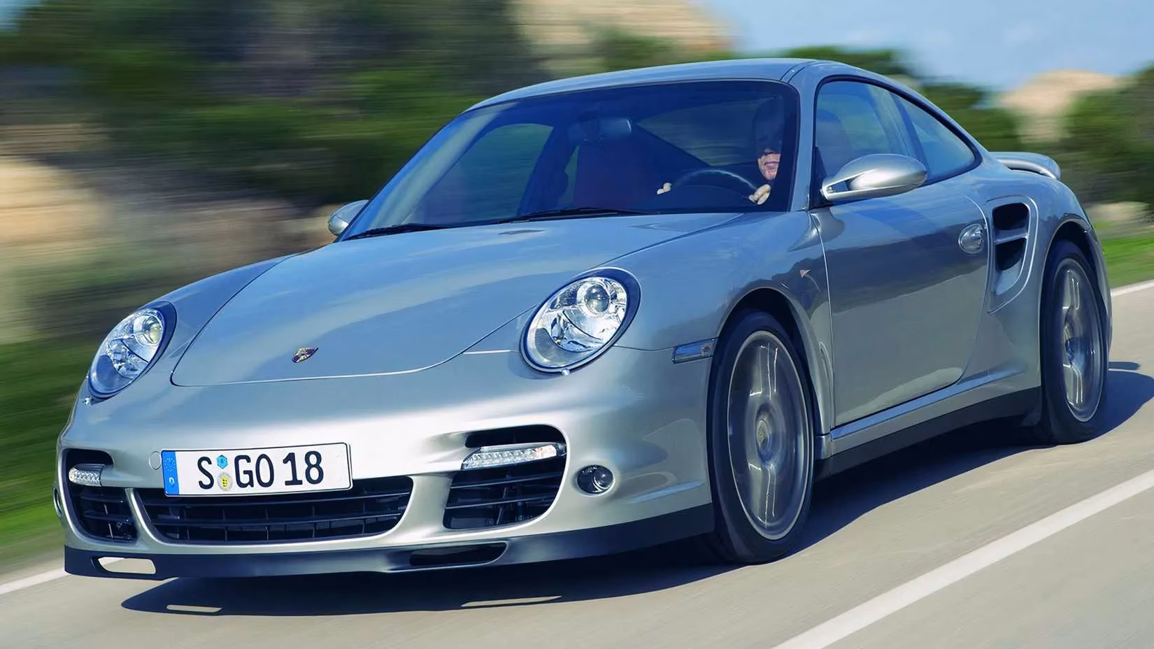 10-sports-cars-that-cost-less-to-maintain-than-a-tesla-model-s-in-2026-image-1