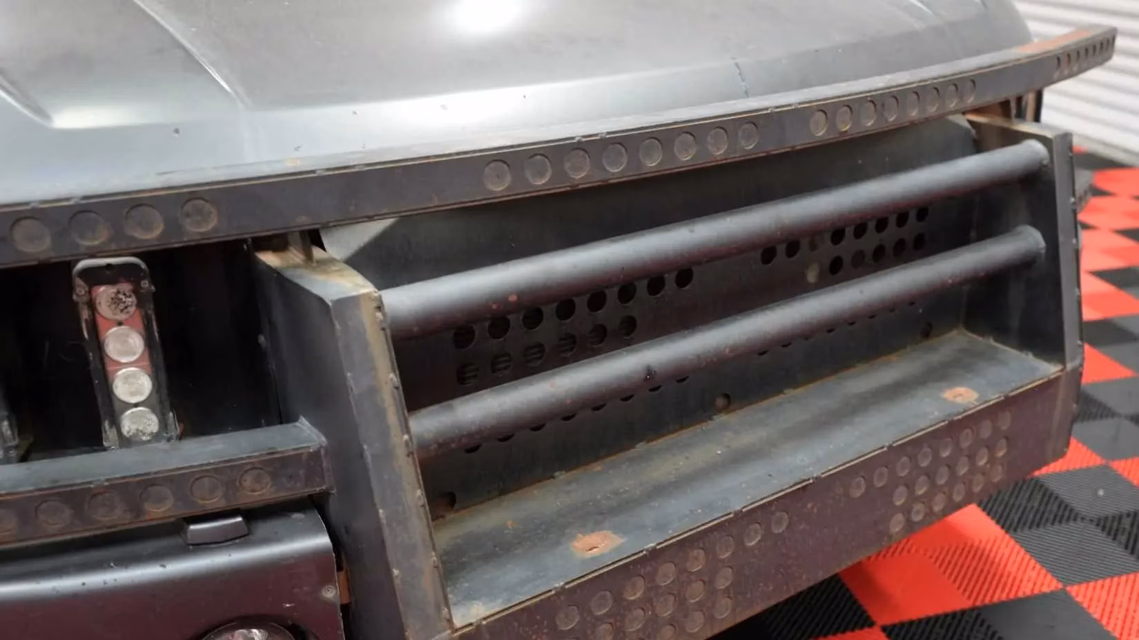 affordable-fast-furious-movie-car-2007-range-rover-from-hobbs-shaw-auction-image-2