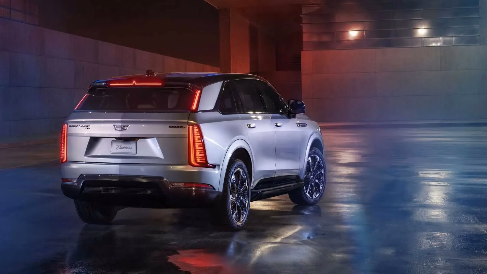 cadillac-escalade-iq-the-electric-titan-that-redefines-american-luxury-in-2026-image-1