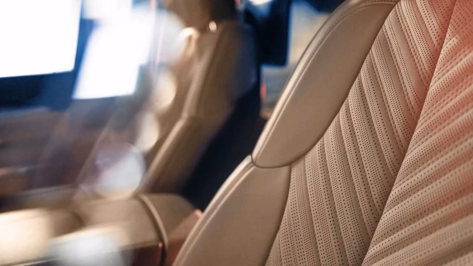 cadillac-escalade-iq-the-electric-titan-that-redefines-american-luxury-in-2026-image-3