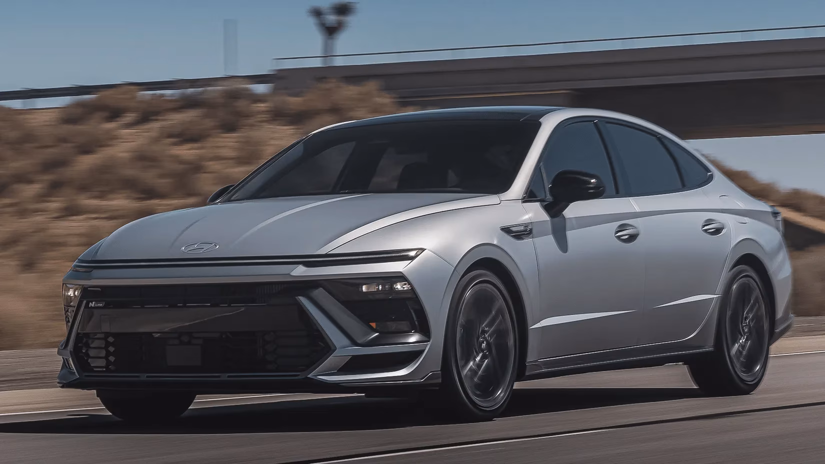 korean-sedans-that-mastered-luxury-and-performance-image-4