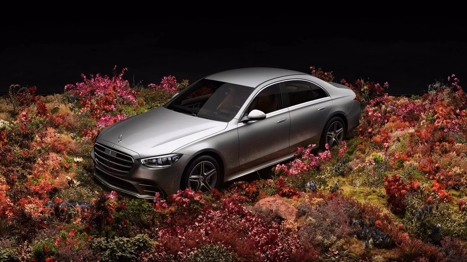 mercedes-benzs-because-its-mercedes-benz-campaign-still-turns-heads-in-2026-image-0