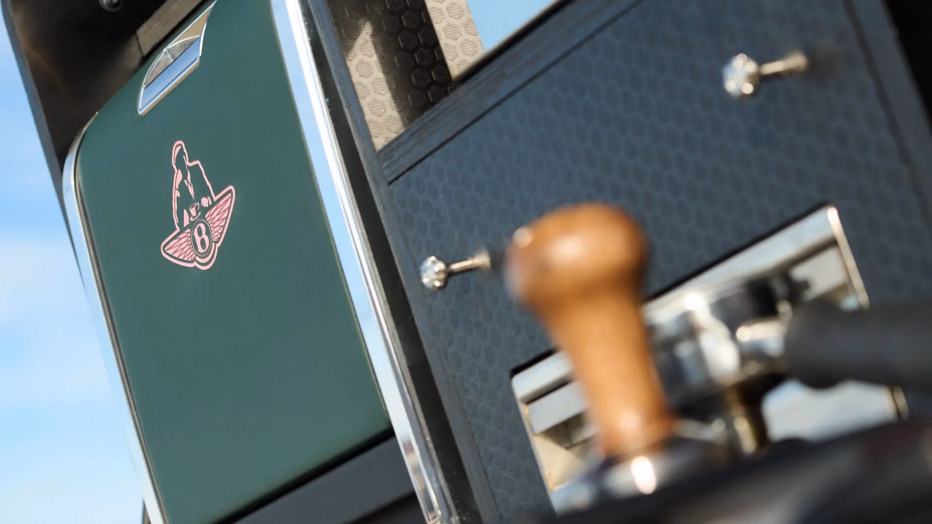 my-journey-as-a-mobile-espresso-connoisseur-the-bentley-x-joe-the-juice-bentayga-image-0