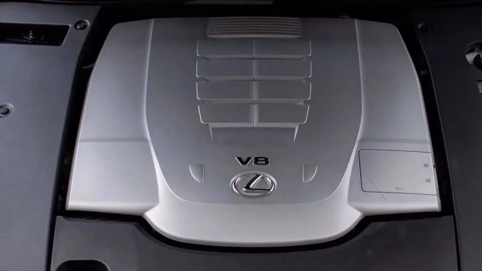 the-2003-lexus-gx470-how-a-luxury-suv-became-an-off-road-legend-image-2