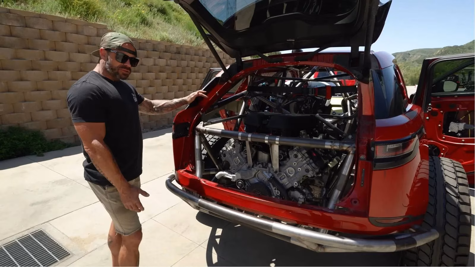 twin-turbo-lambo-v10-powers-a-baja-bred-range-rover-velar-image-0