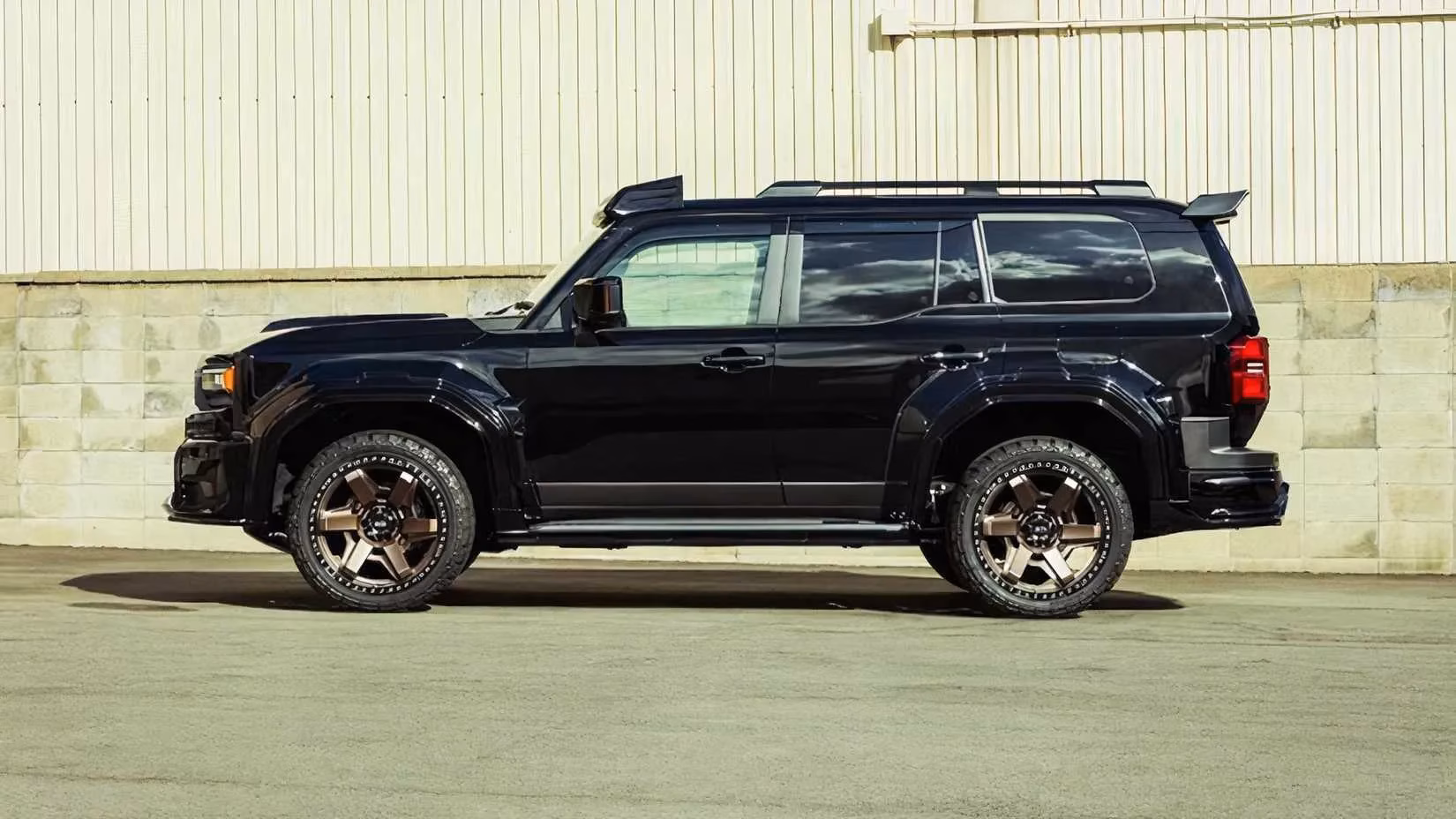 wald-international-turns-the-toyota-land-cruiser-into-a-street-focused-widebody-beast-image-1